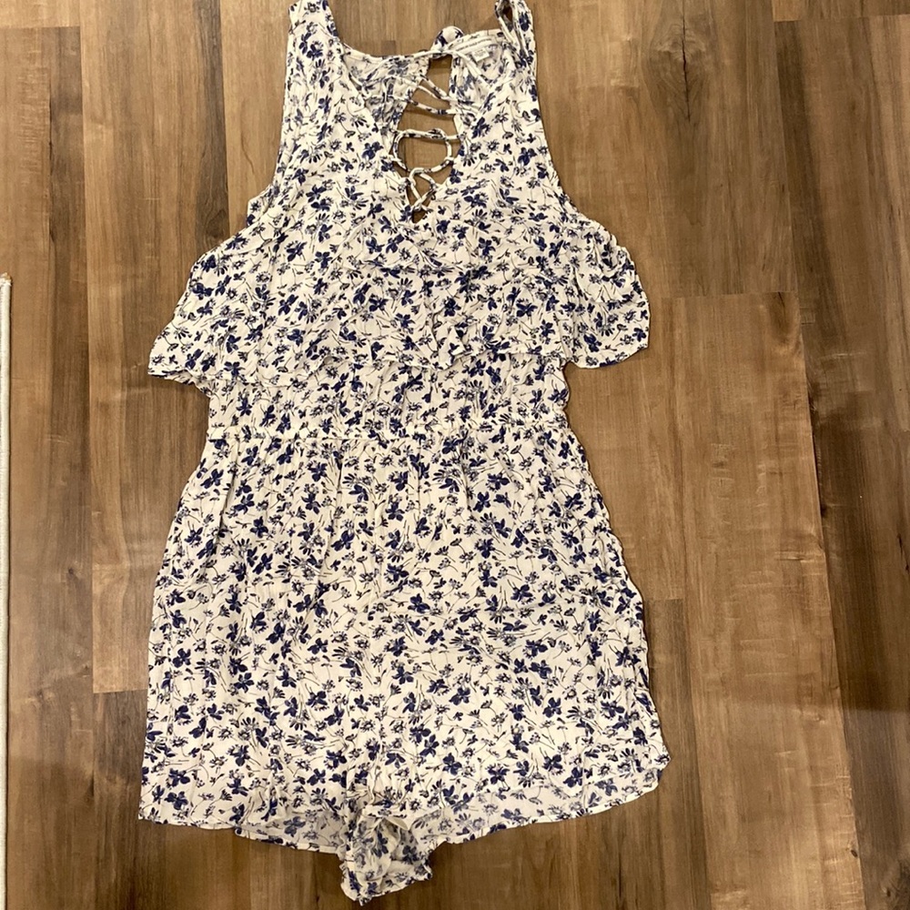 Blue and white flower romper